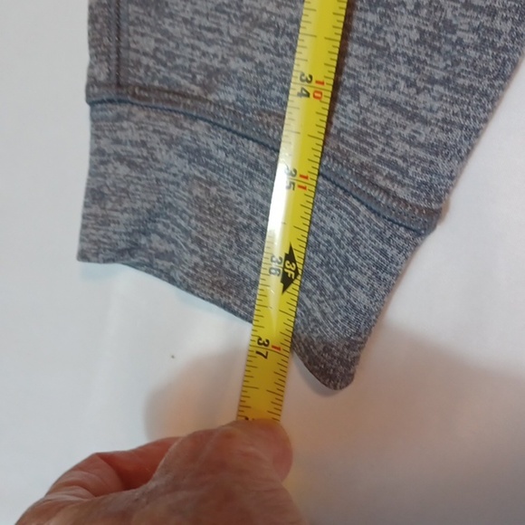 Under Armour Gray Light Athletic Pants S  28 Waist - Picture 6 of 7